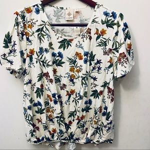 Alkamy Floral print blouse size M